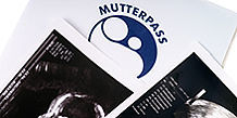 Mutterpass mit Ultraschallbild