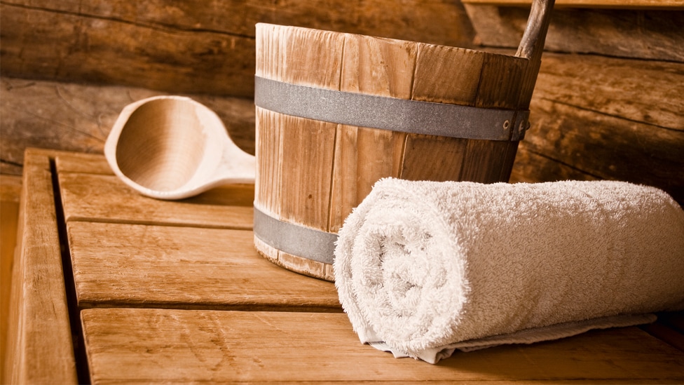 Sauna, Bad und Sonne während der Schwangerschaft (Quelle: STOCK4B-RF / via Getty Images)